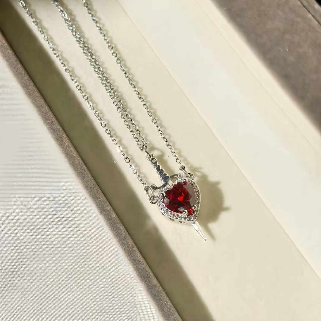 HeartRock™ – Gothic Necklace