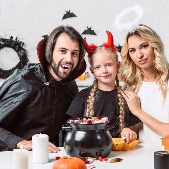 1+1 Free | VampFangs™ – Automatically Retractable Vampire Teeth