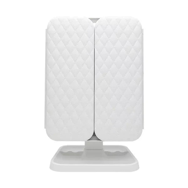 MirrorGlam™ – Elegant three-way fold-out LED make-up mirror