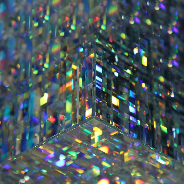 ChromaCube™ – Handcrafted Optical glass Art Cube